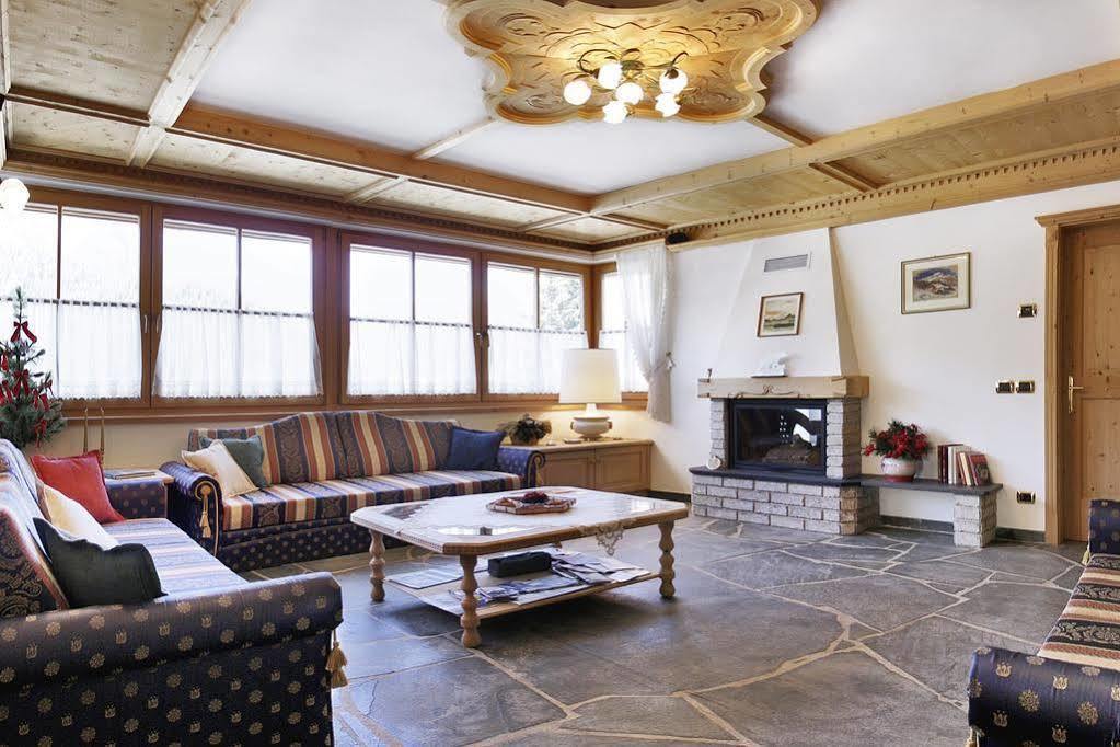 Chalet Ciasa Tino & Sara - Belaval Apartments Corvara Exteriör bild